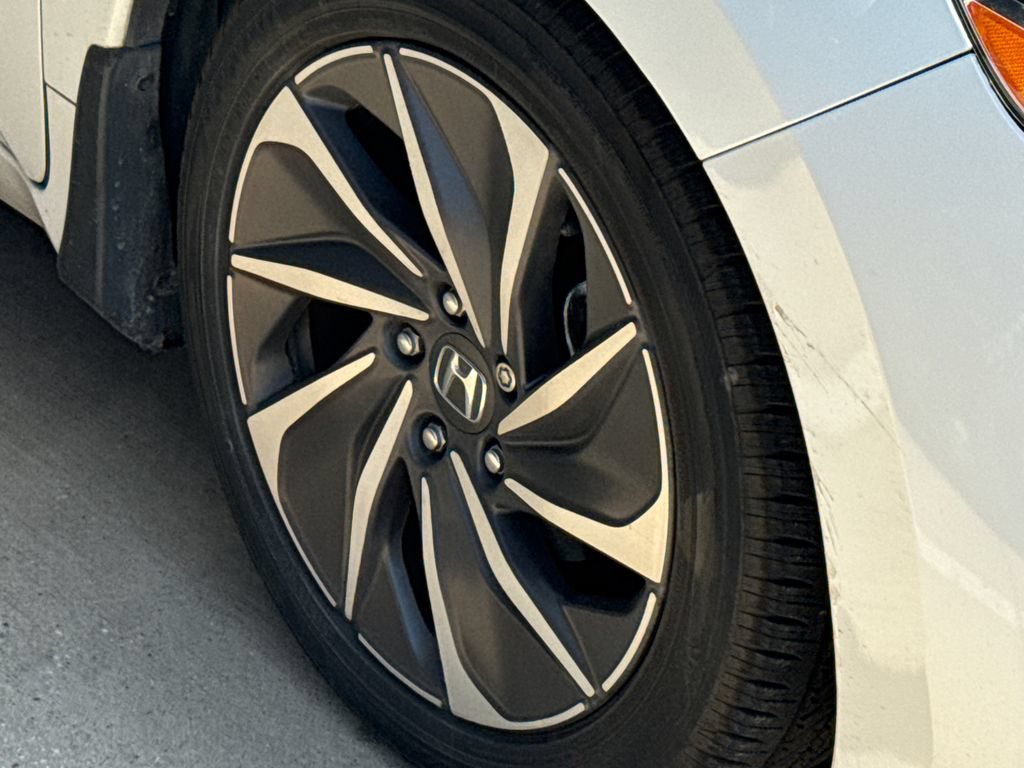 Used 2020 Honda Insight Touring image 5