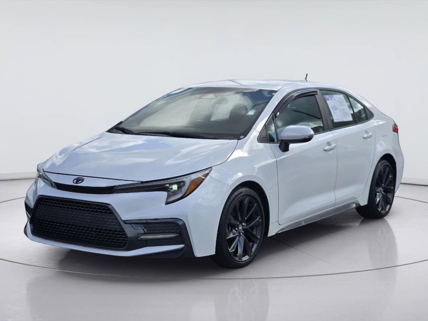 Used 2024 Toyota Corolla SE