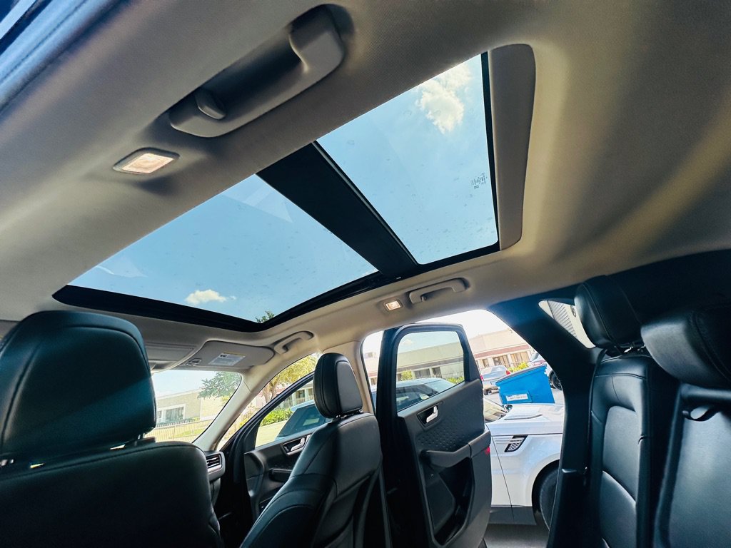 Used 2020 Ford Escape SEL FWD image 20