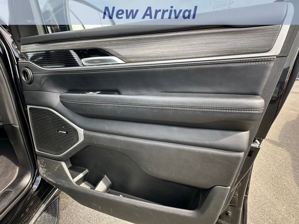 Used 2024 Jeep Wagoneer Series III image 6