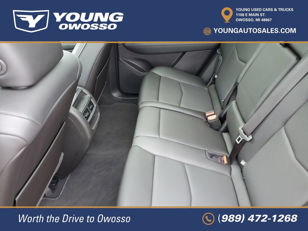 Certified 2023 Cadillac XT5 Premium Luxury FWD image 28
