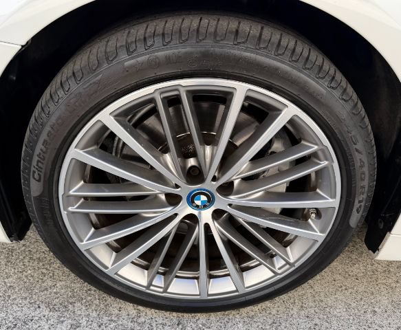 Used 2019 BMW 530e w/ Convenience Package RWD image 27