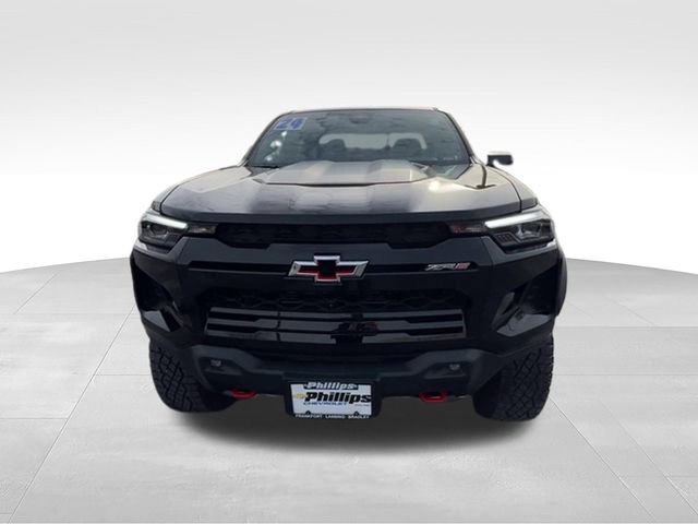 Used 2024 Chevrolet Colorado ZR2 w/ Technology Package AWD/4WD image 3