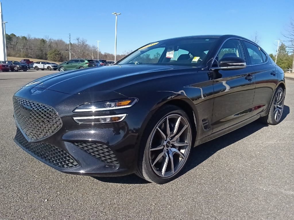 Used 2025 Genesis G70 2.5T image 7