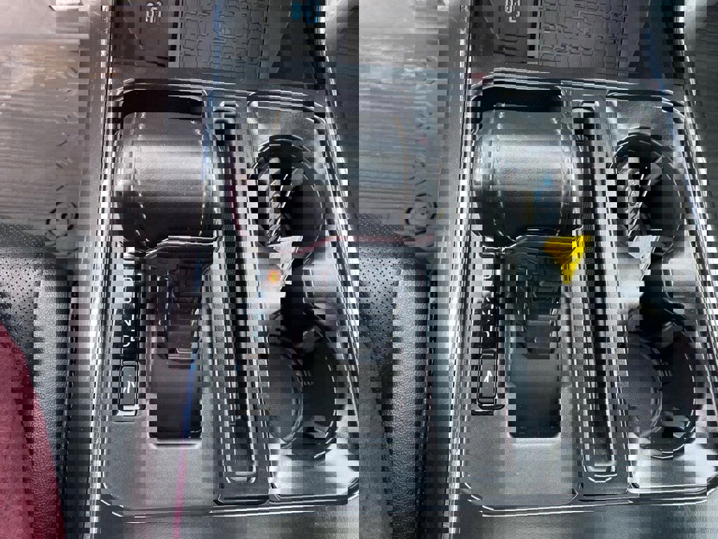 Used 2023 Ford F150 Lariat w/ Equipment Group 502A High image 12