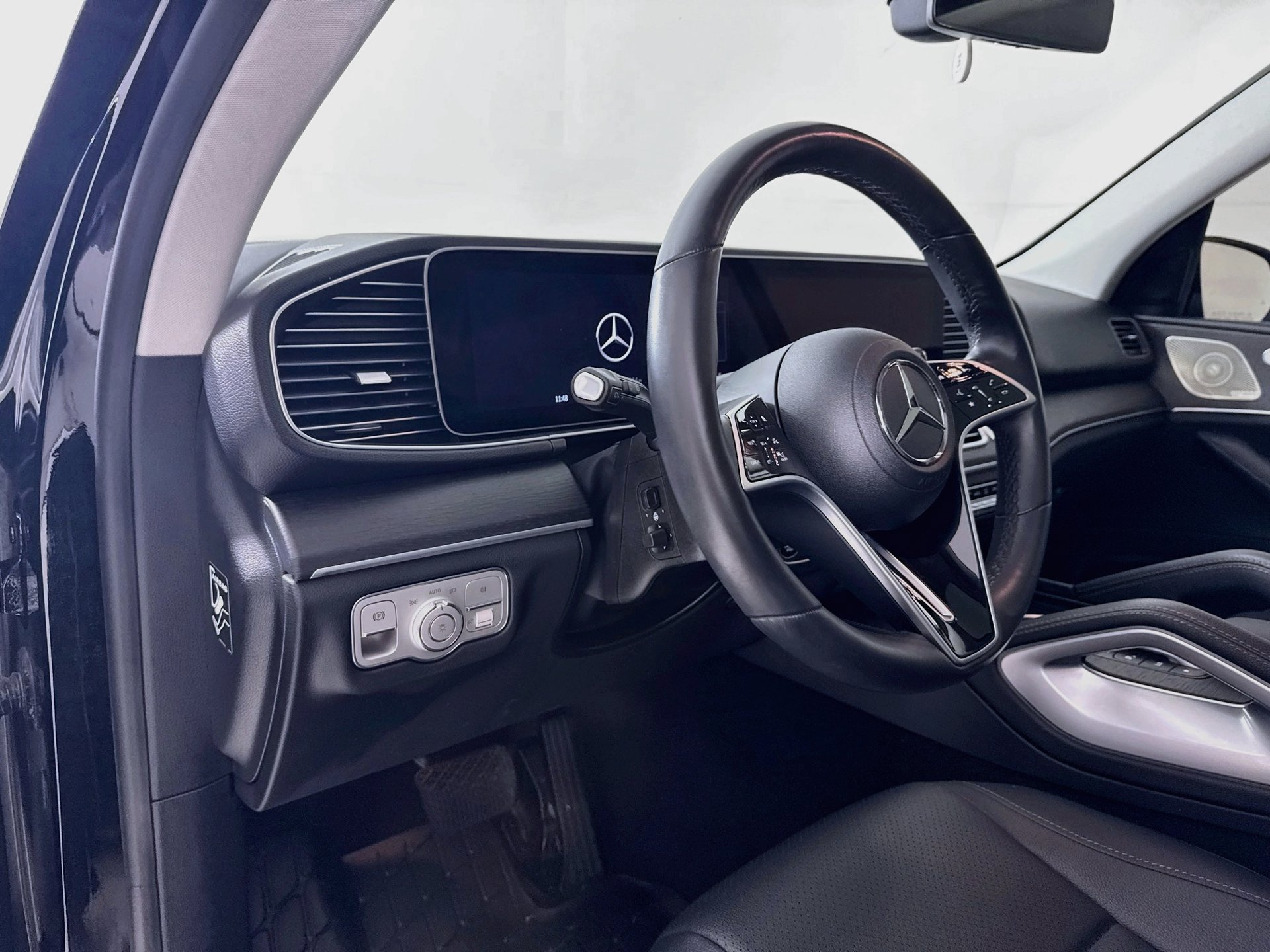 Used 2024 Mercedes-Benz GLE 350 4MATIC image 10