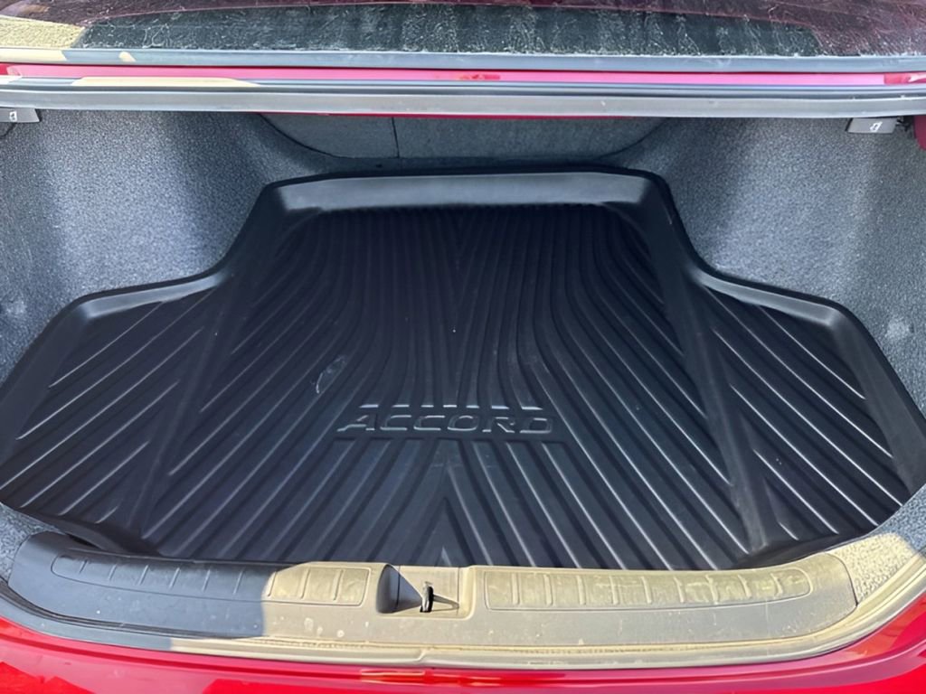 Used 2019 Honda Accord Touring image 39