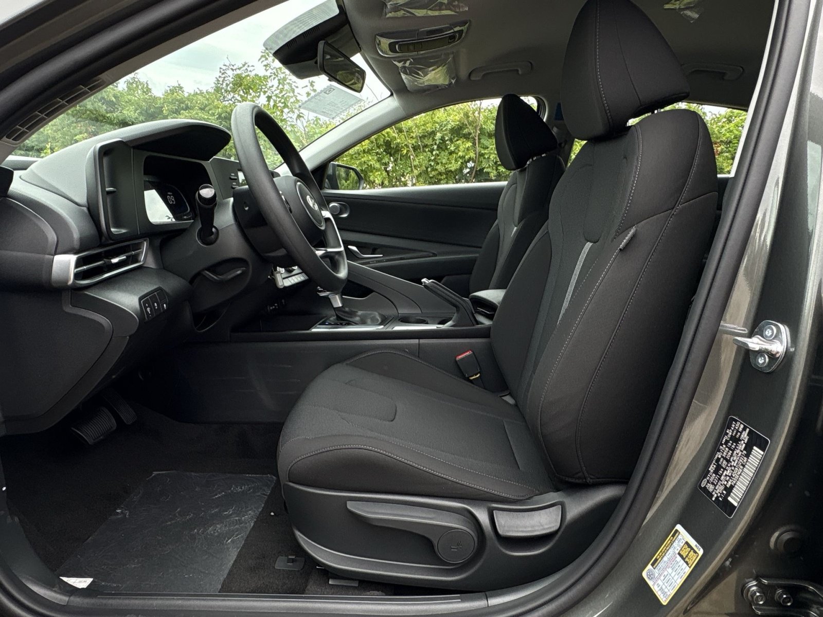 New 2026 Hyundai Elantra SE FWD image 13