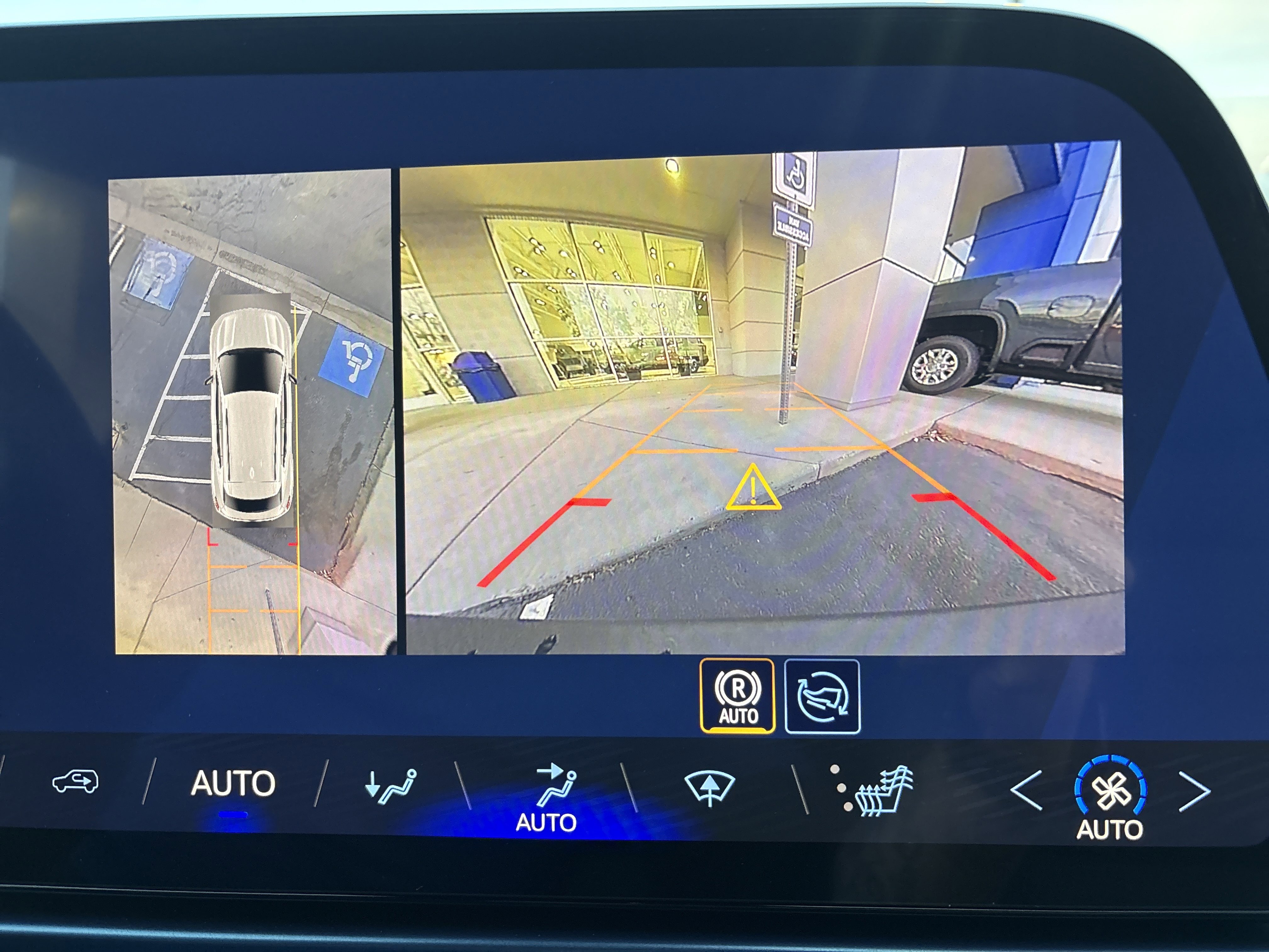 New 2026 Chevrolet Equinox EV LT image 21