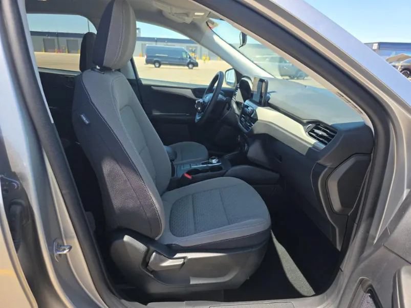 Used 2022 Ford Escape SE AWD/4WD image 14