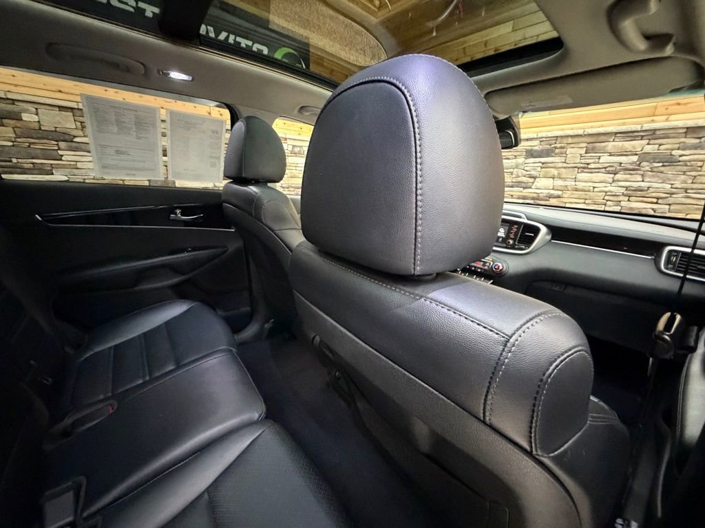 Used 2020 Kia Sorento EX image 31