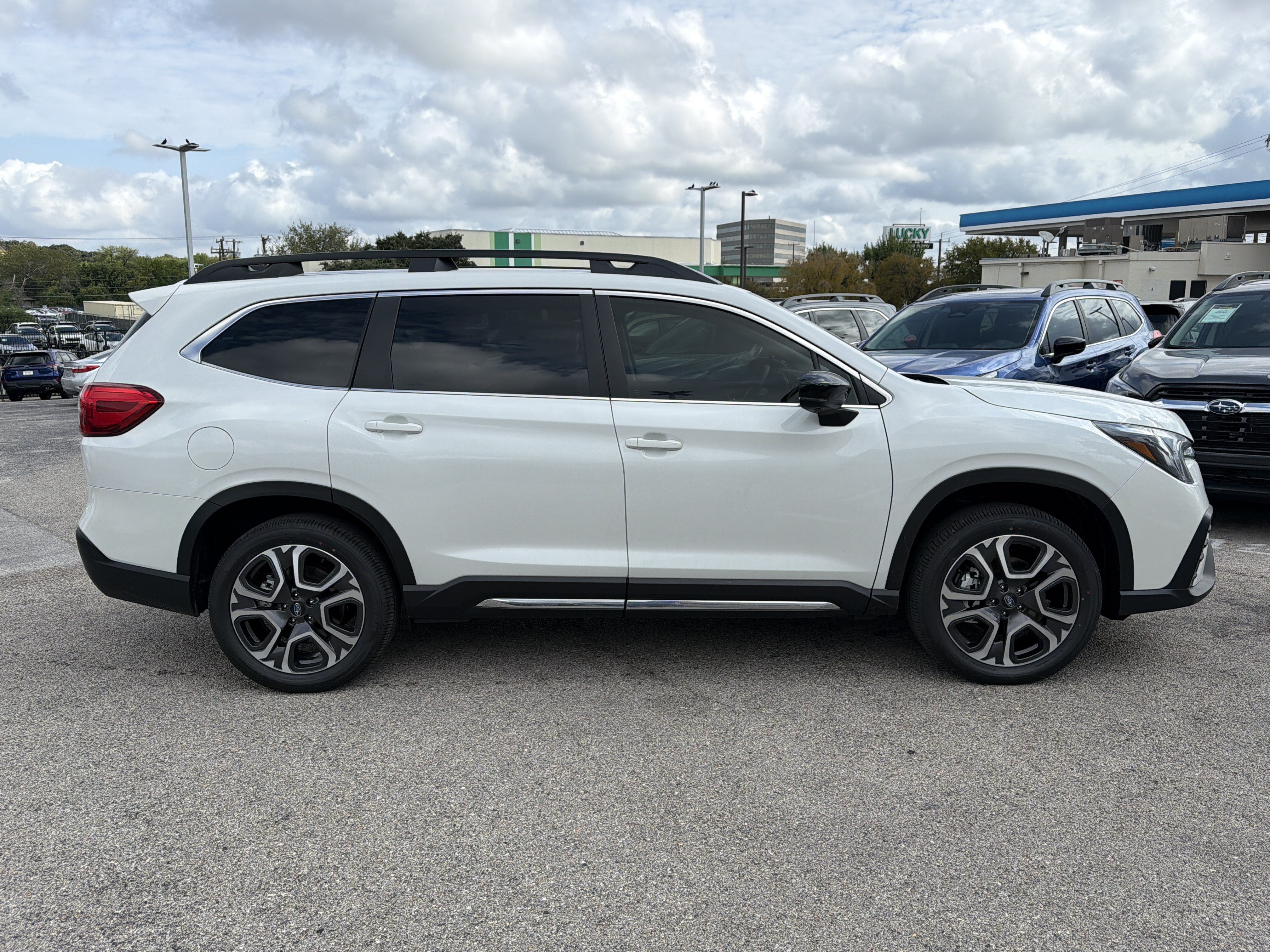 New 2027 Subaru Ascent Limited AWD/4WD image 2