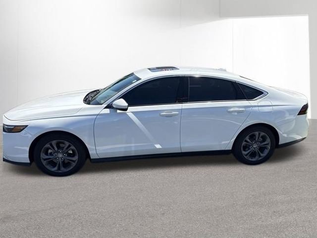 Used 2024 Honda Accord EX image 2