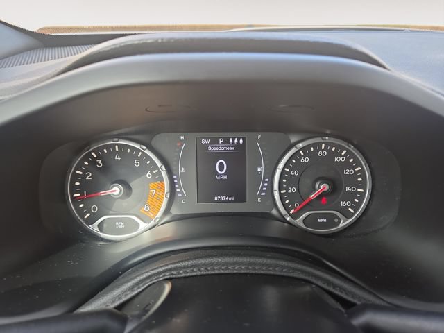 Used 2019 Jeep Renegade Latitude AWD/4WD image 19