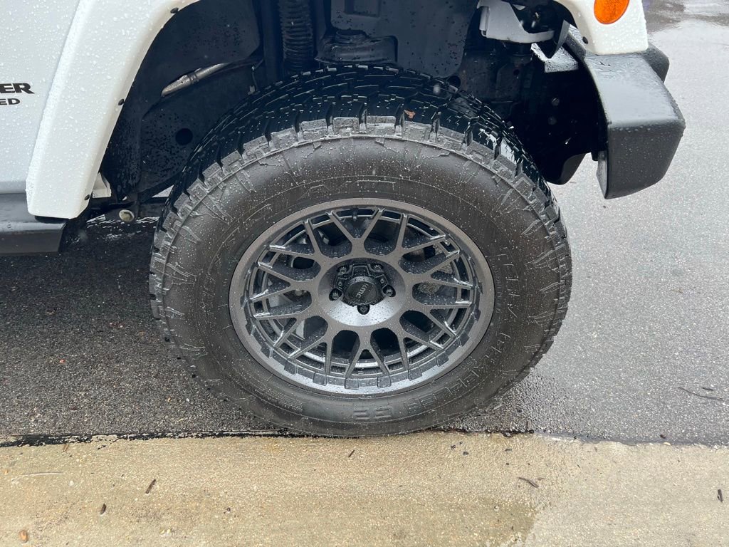 Used 2013 Jeep Wrangler Unlimited Sport image 11