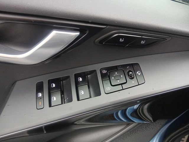 Certified 2024 Kia Niro Wave w/ Wave Preserve Package FWD image 15