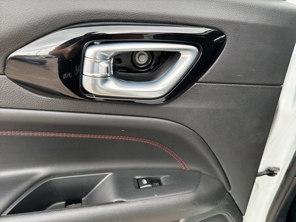 Used 2023 Jeep Compass Trailhawk image 23