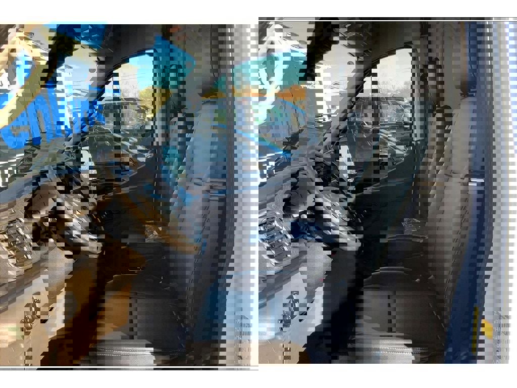 New 2026 Ford Transit 250 148 Medium Roof Extended AWD image 25