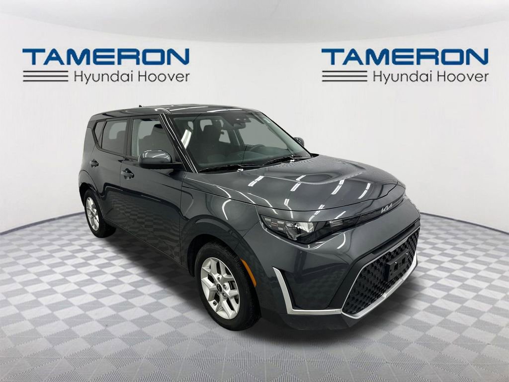 Used 2024 Kia Soul LX w/ Option Group 015 FWD image 7