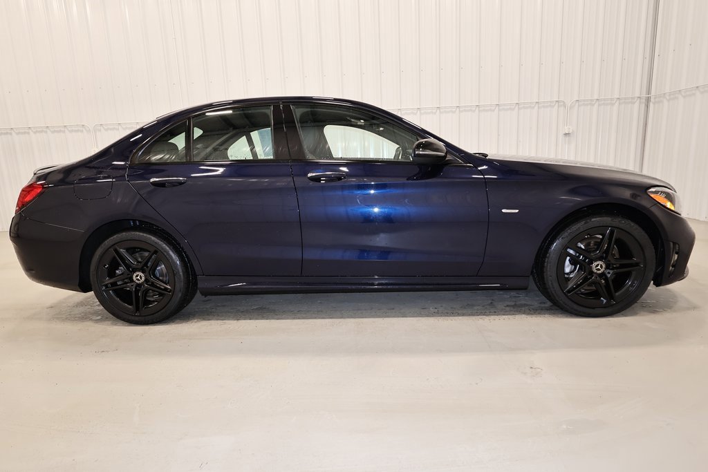 Used 2021 Mercedes-Benz C 300 4MATIC Sedan image 2
