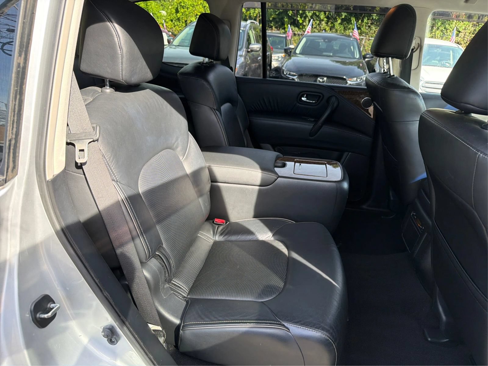 Used 2016 INFINITI QX80 4WD w/ All Season Package image 32
