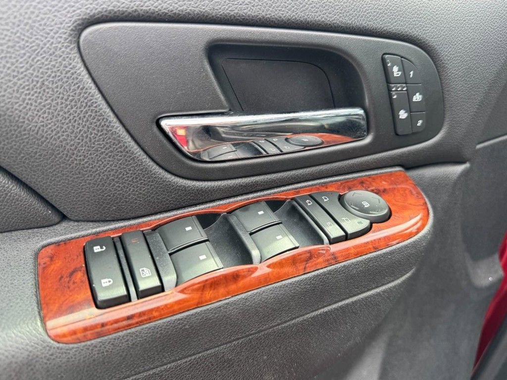 Used 2014 Chevrolet Tahoe LT w/ Luxury Package image 18