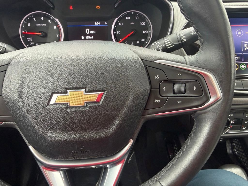 Used 2021 Chevrolet TrailBlazer LT w/ Sun and Liftgate Package image 23