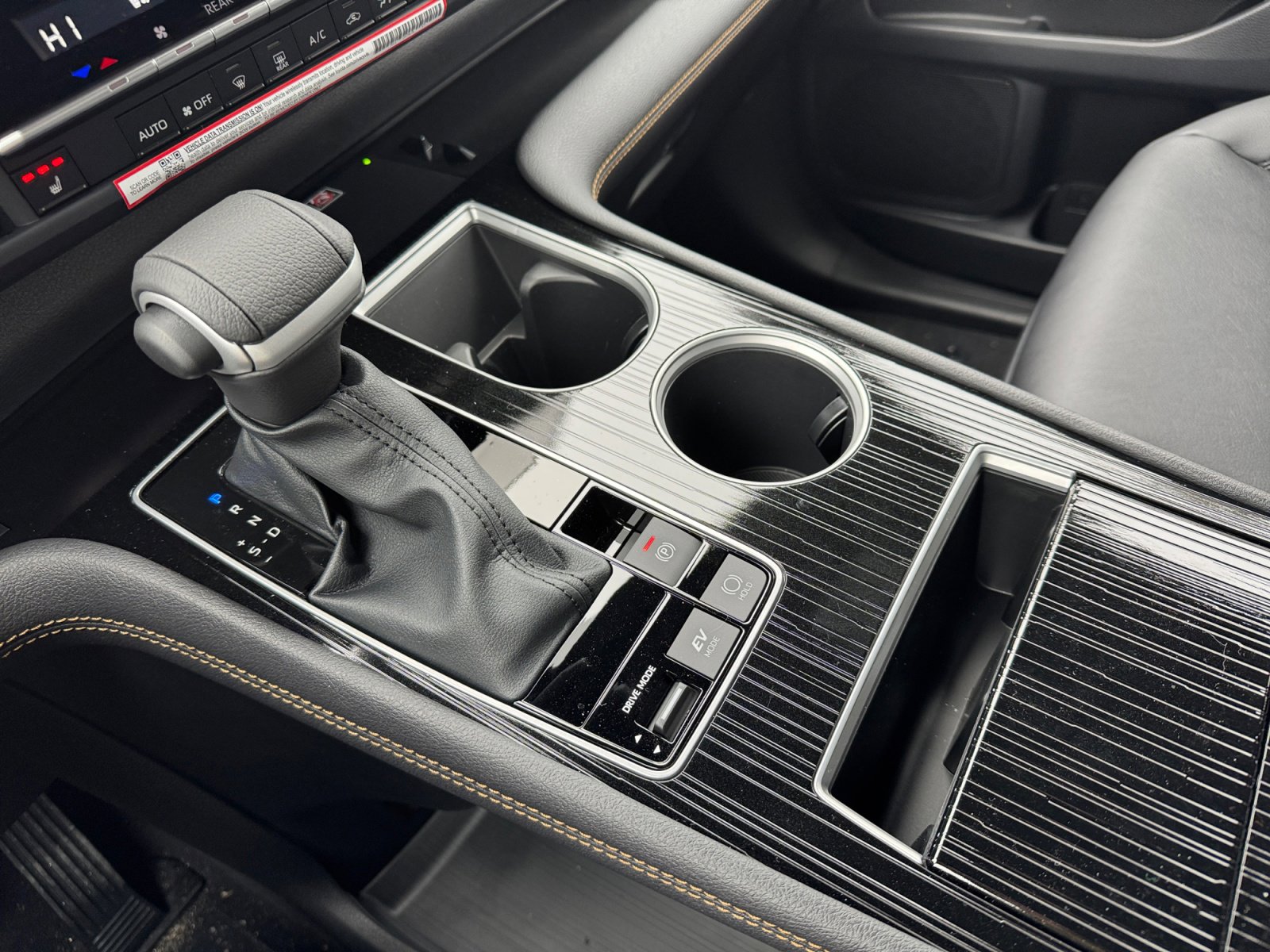 New 2026 Toyota Sienna XLE Woodland Edition image 14