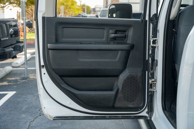 Used 2018 RAM 2500 Tradesman w/ Chrome Appearance Group AWD/4WD image 39