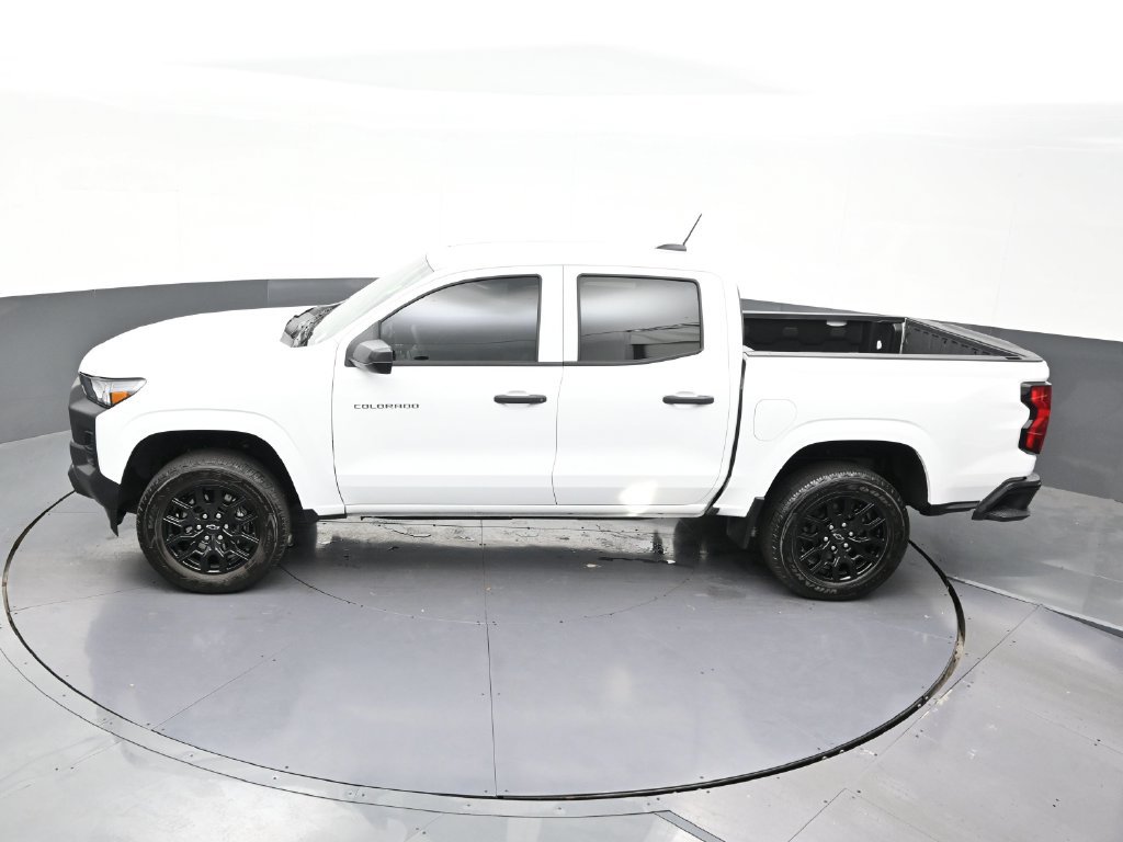 Used 2026 Chevrolet Colorado W/T w/ WT Custom Package RWD image 13
