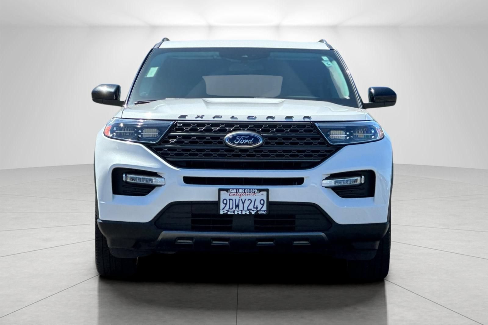 Used 2022 Ford Explorer XLT w/ Equipment Group 202A AWD/4WD image 8