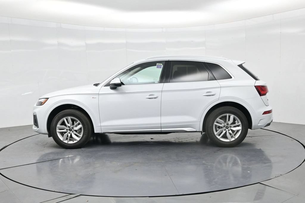 Used 2023 Audi Q5 2.0T Premium w/ Convenience Package AWD/4WD image 32