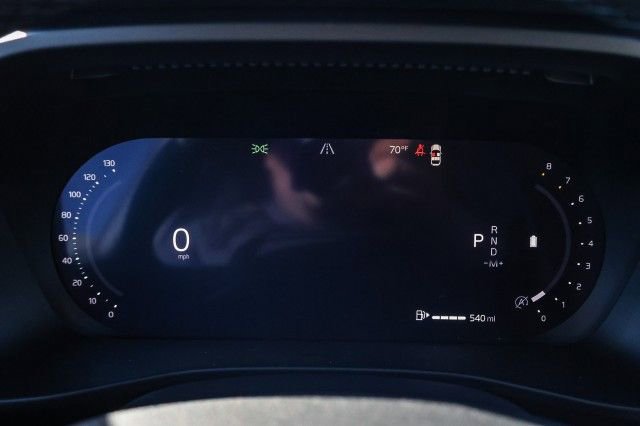 New 2026 Volvo XC40 B5 Plus w/ Protection Package Premier image 21