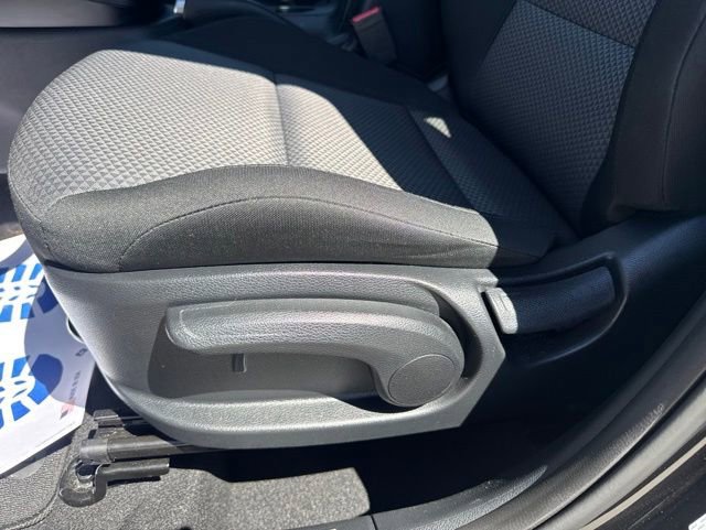 Used 2025 Kia Soul LX w/ LX Technology Package FWD image 18