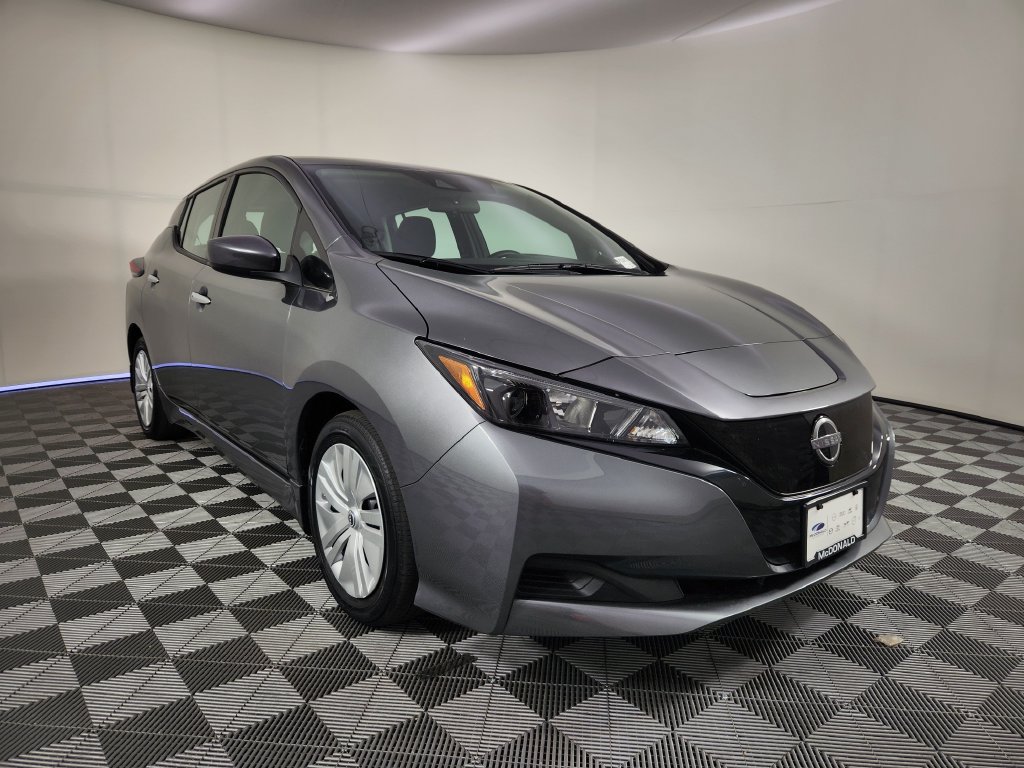 Used 2025 Nissan Leaf S FWD image 7