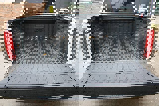 Certified 2024 GMC Sierra 1500 SLT image 28