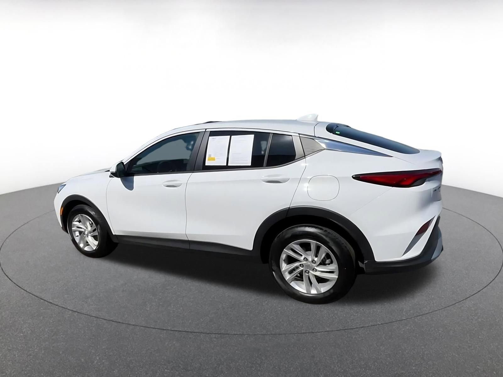 Used 2025 Buick Envista Preferred FWD image 10