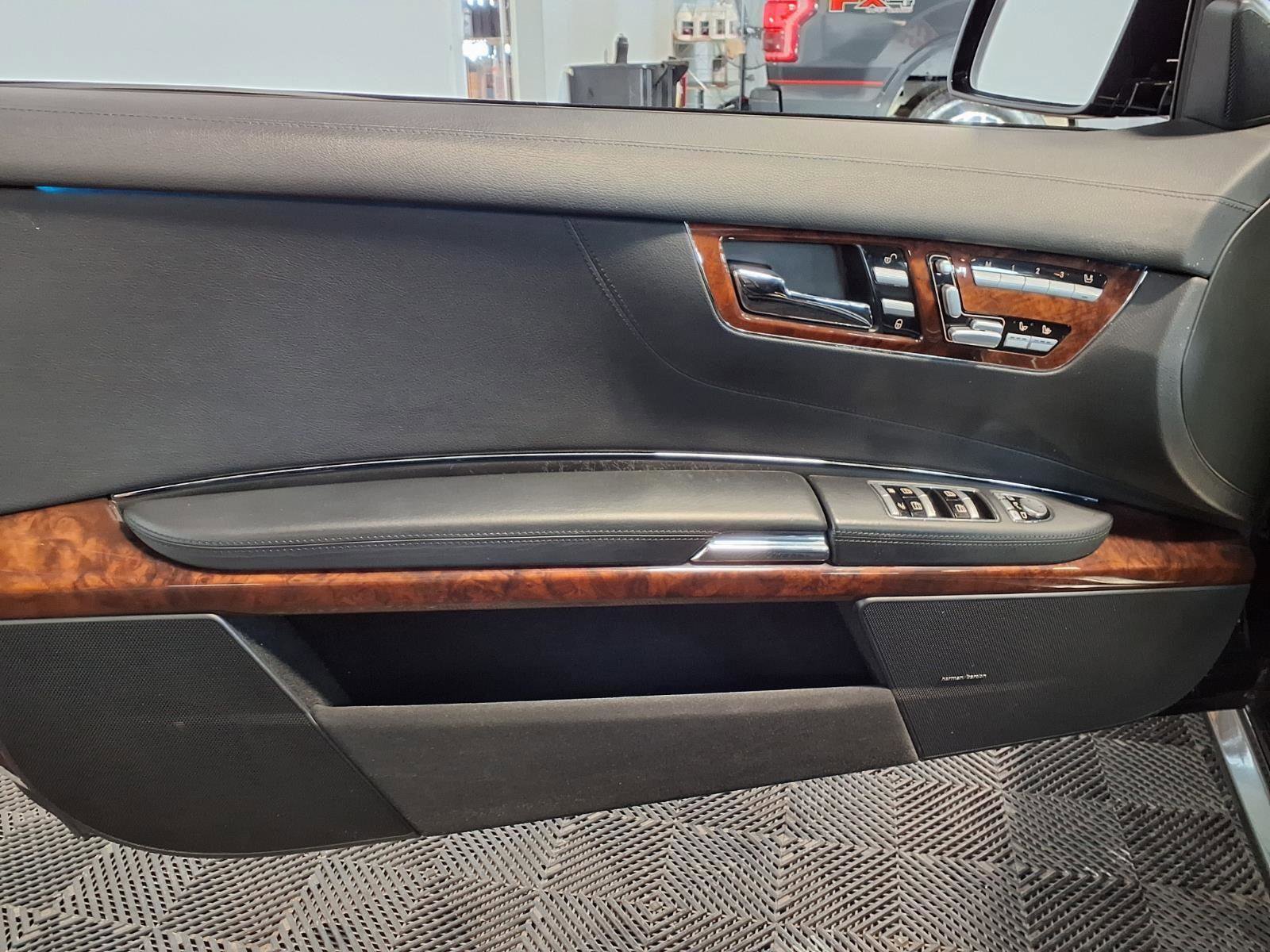 Used 2010 Mercedes-Benz CL 550 CL 550 image 12