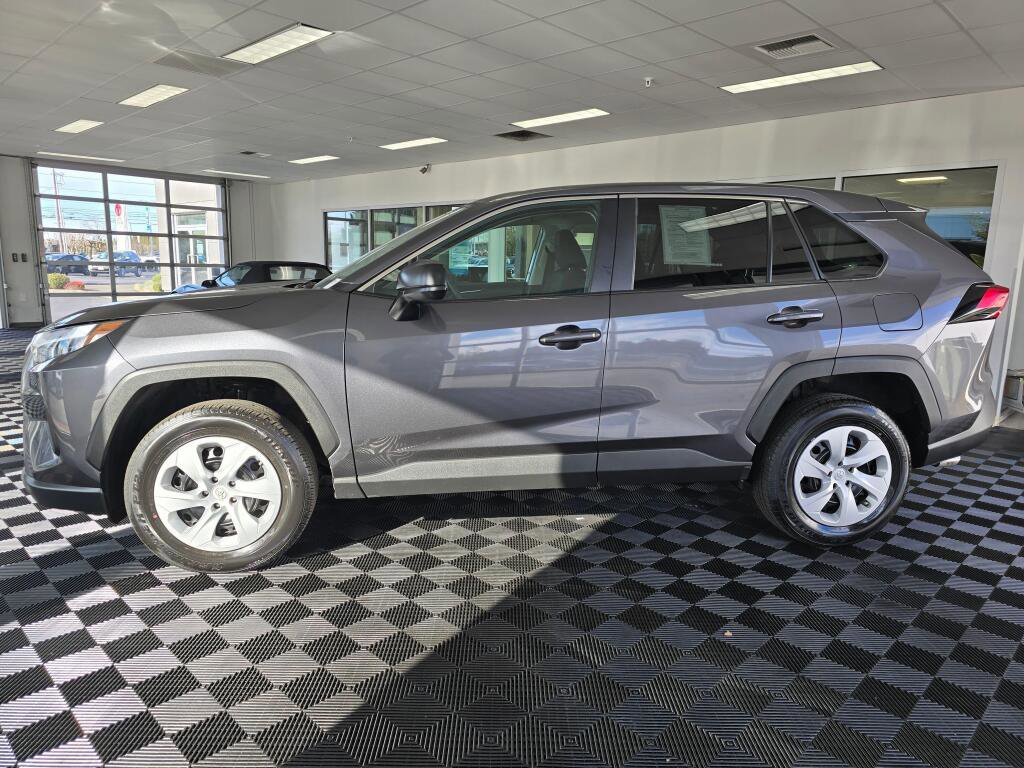 Used 2025 Toyota RAV4 LE image 6