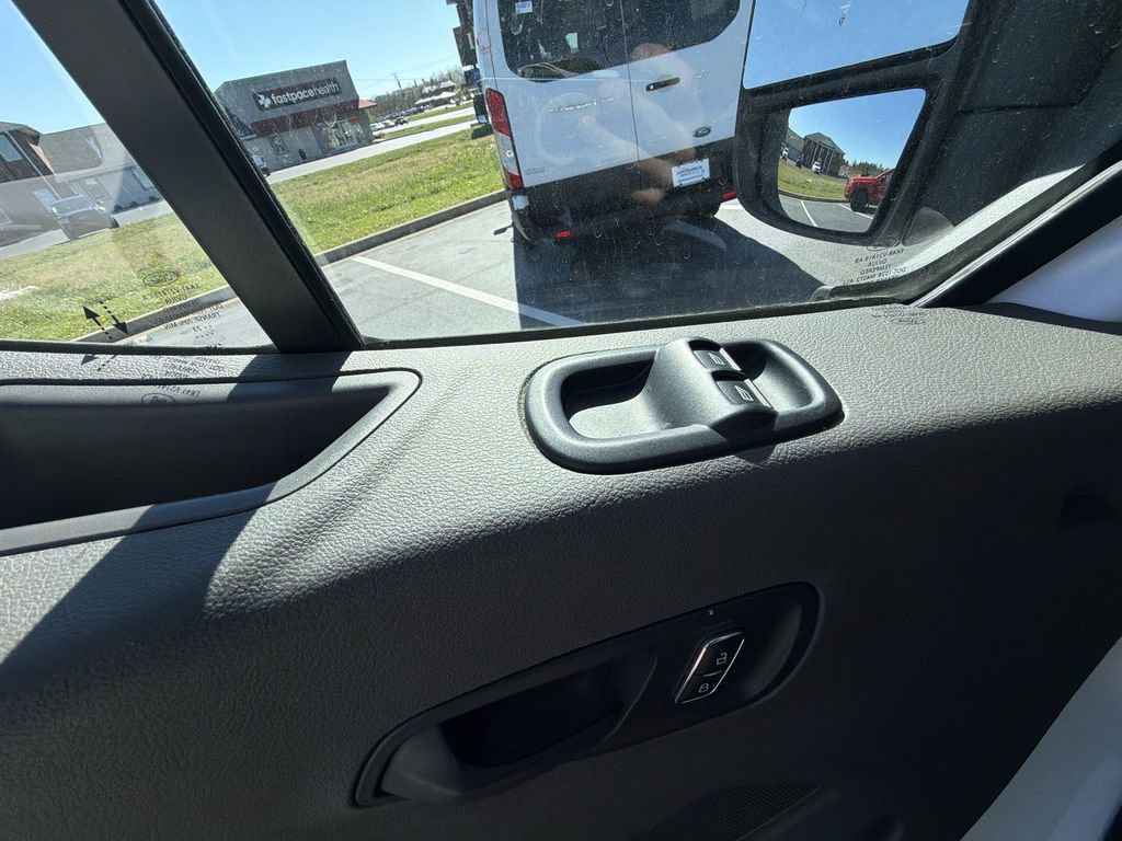 Used 2023 Ford Transit 350 XLT RWD image 13
