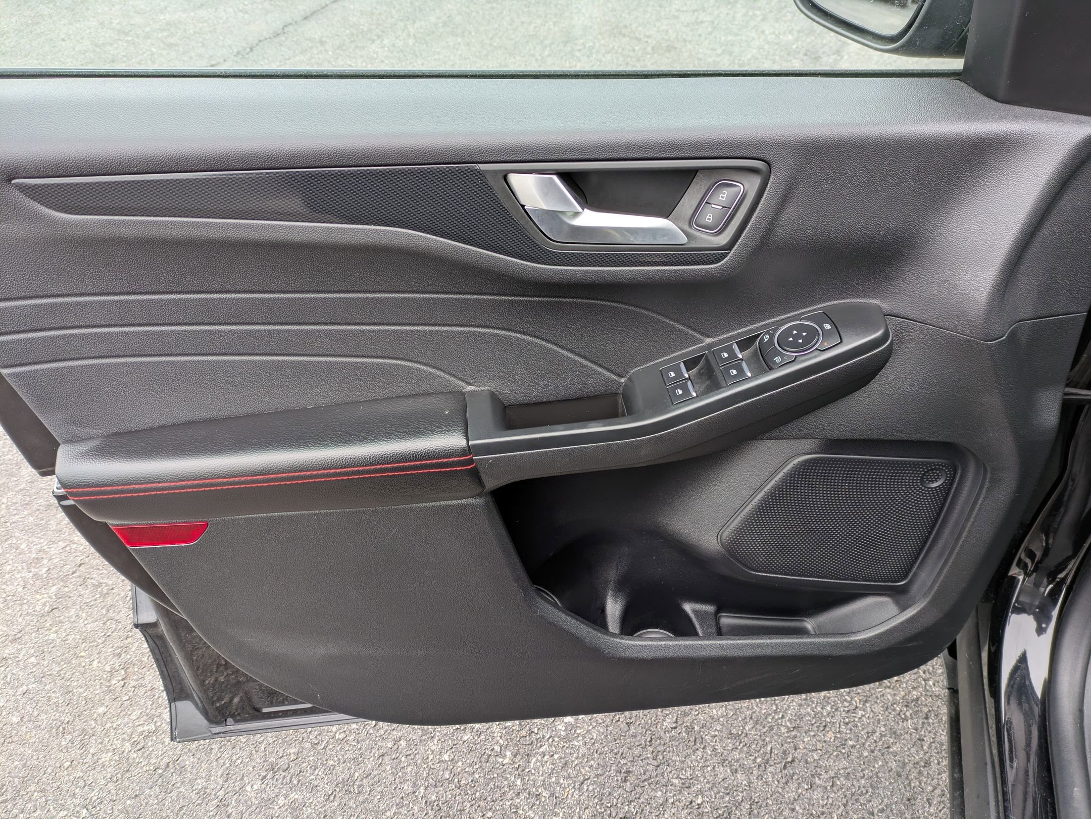 Used 2025 Ford Escape ST-Line Select image 6