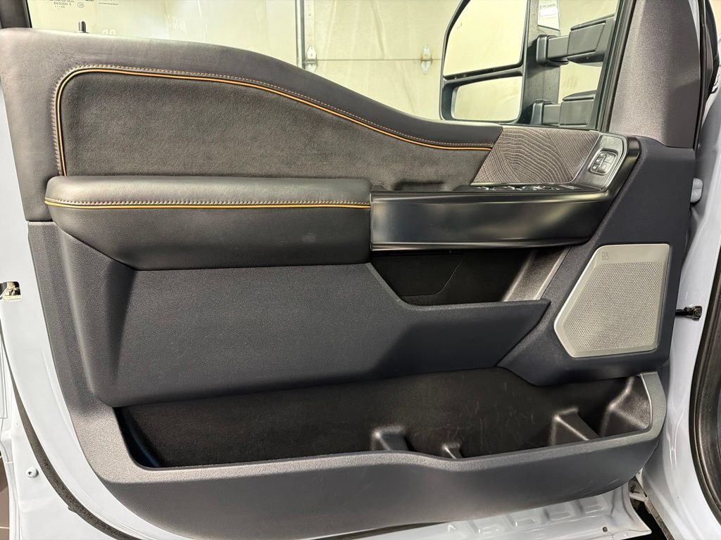 Used 2024 Ford F250 Platinum AWD/4WD image 35