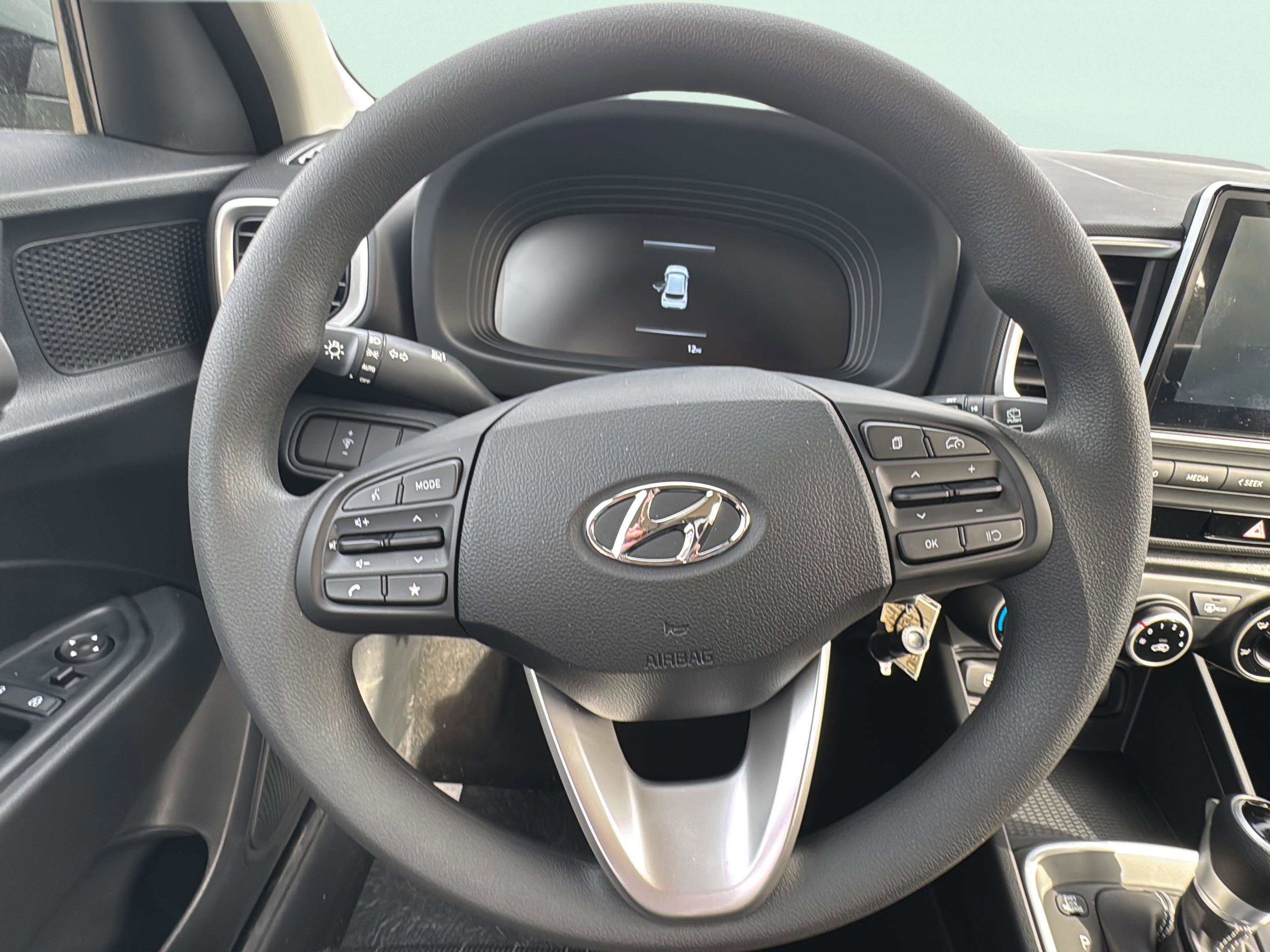 New 2026 Hyundai Venue SE image 12