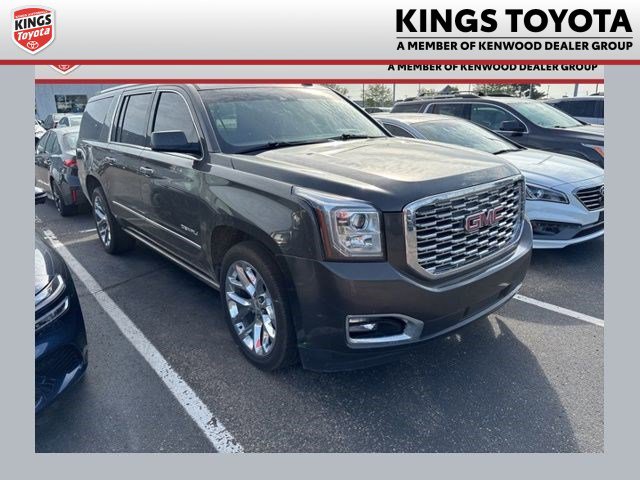 Used 2020 GMC Yukon XL Denali w/ Denali Premium Package image 1