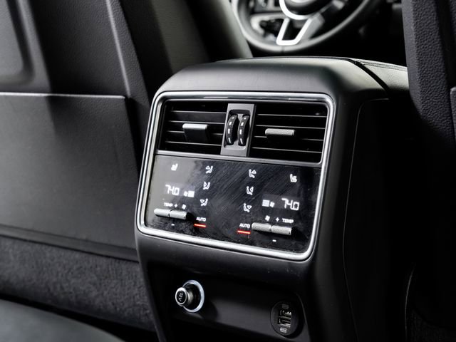 Used 2019 Porsche Cayenne image 28