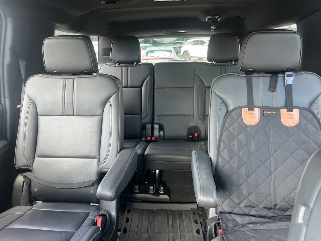 Used 2021 Chevrolet Suburban RST w/ Luxury Package AWD/4WD image 21