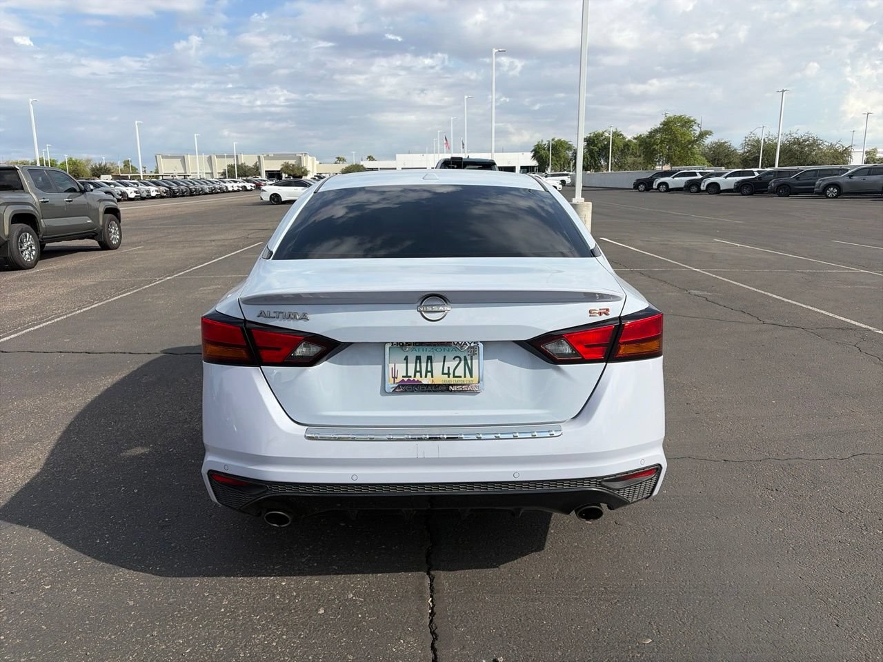Used 2023 Nissan Altima 2.5 SR FWD image 6
