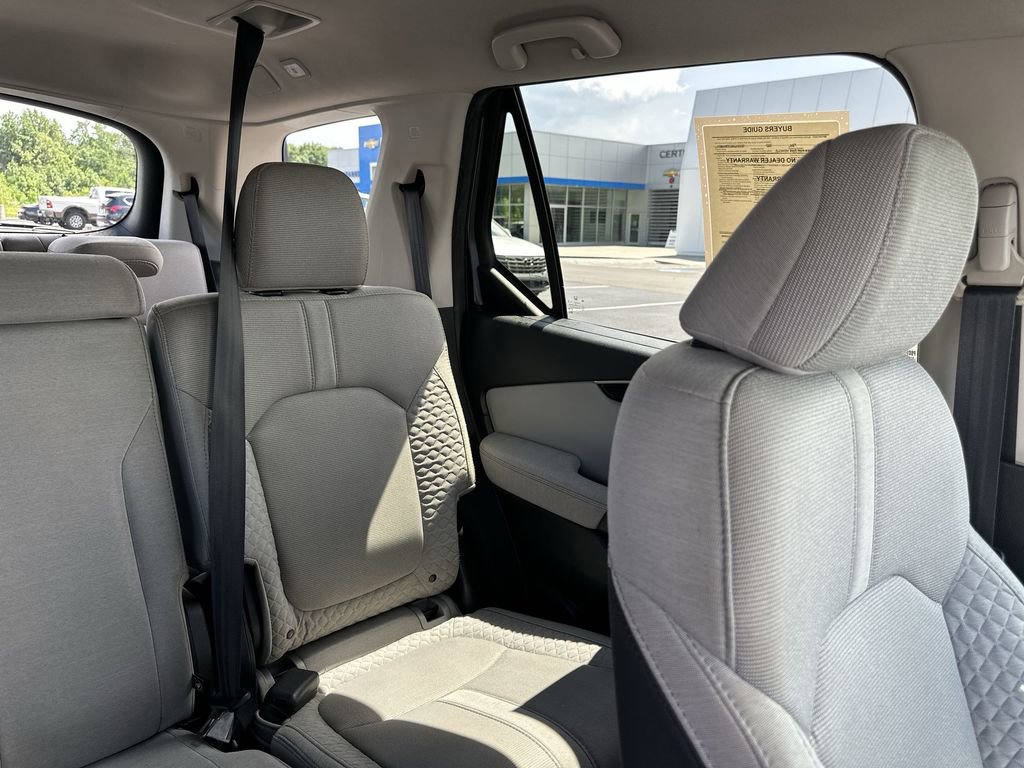 Used 2023 Honda Pilot LX image 14