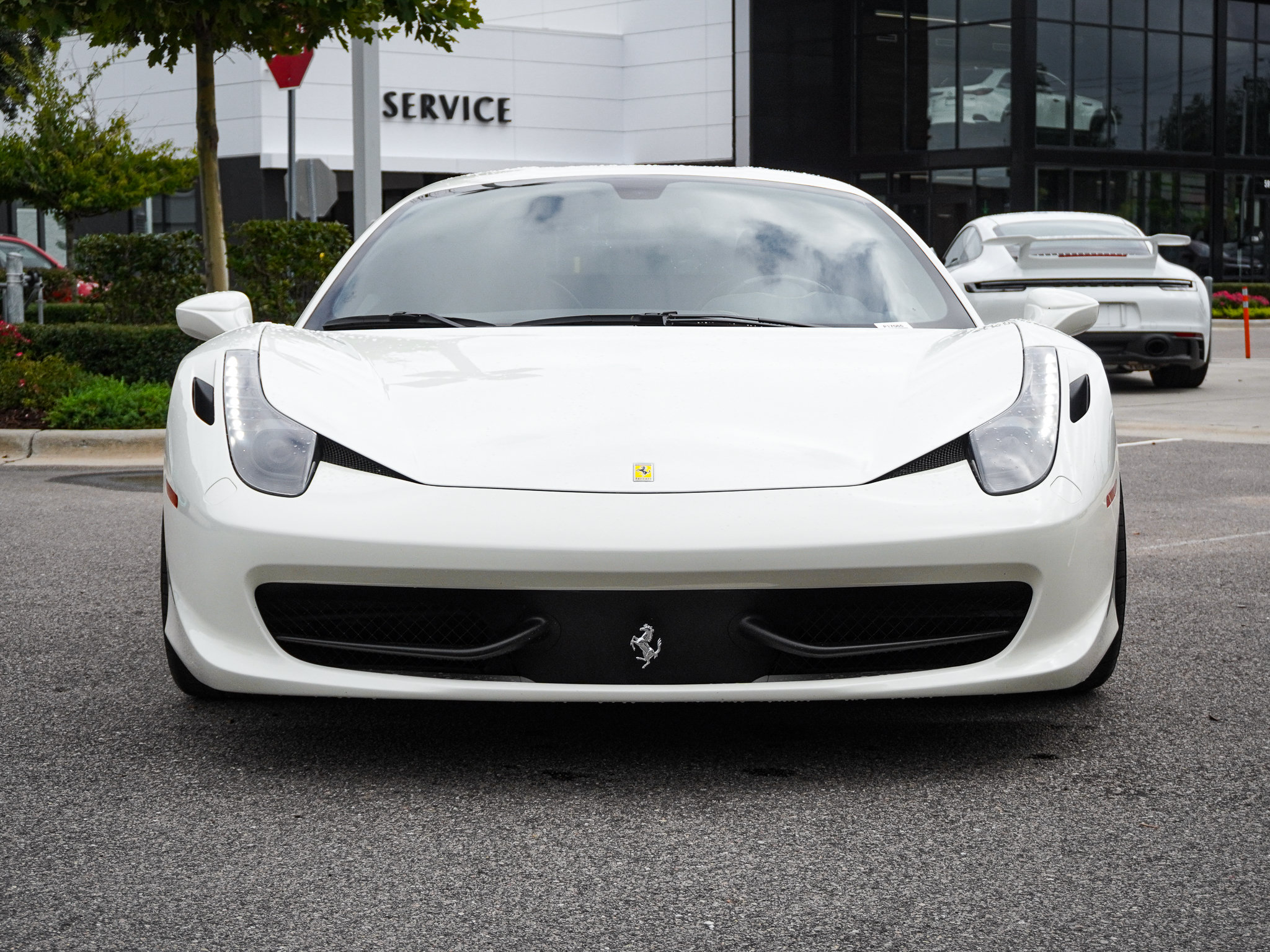 Used 2014 Ferrari 458 Italia Coupe RWD image 3