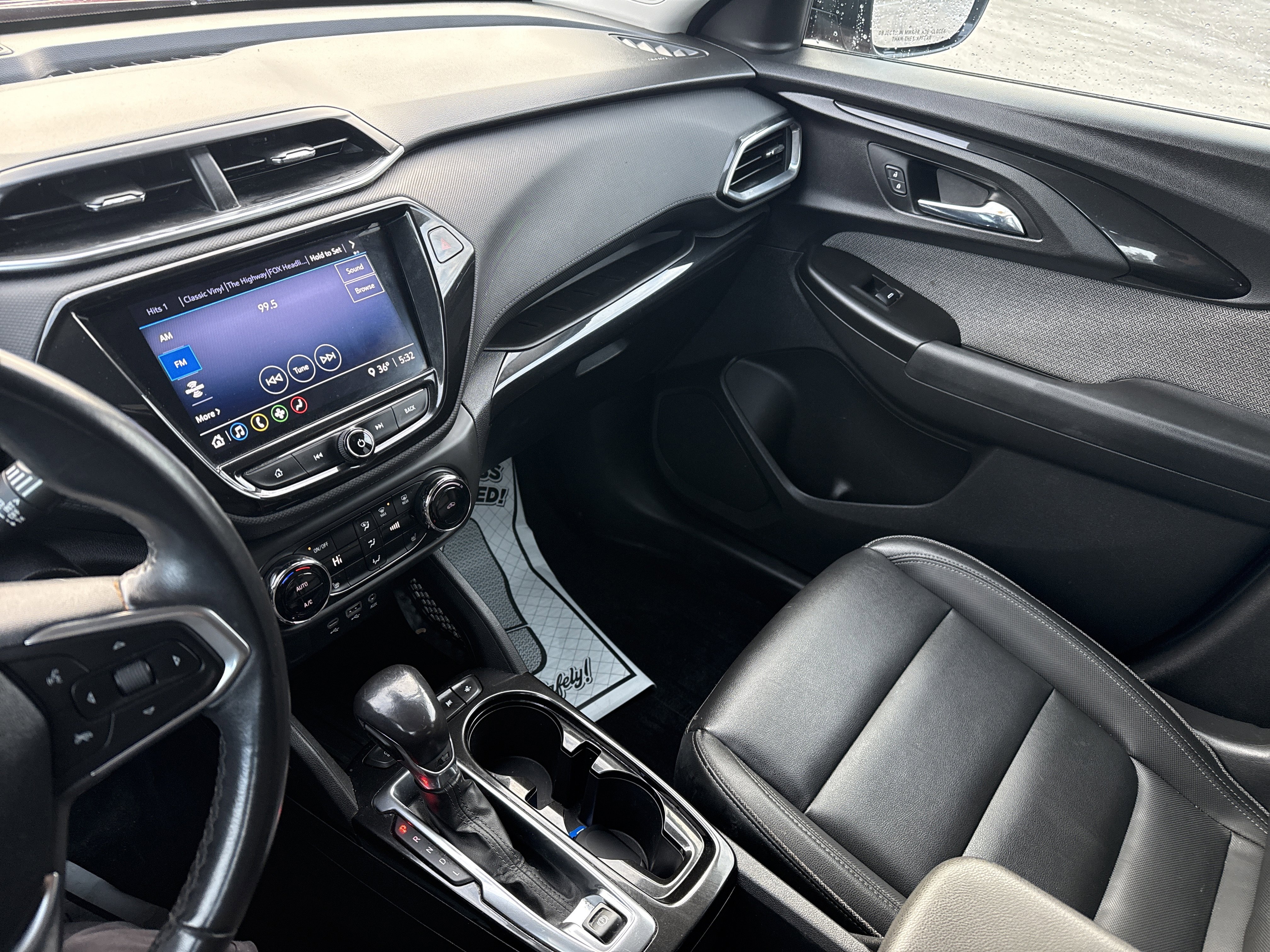 Used 2021 Chevrolet TrailBlazer LT w/ Premium Seating Package image 25